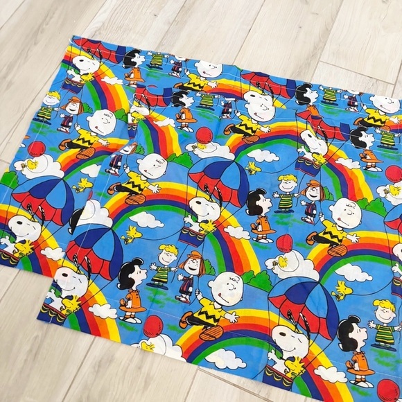Vintage SEARS & ROEBUCK Set Of Two Peanuts Curtain Panels Rainbows 25” X 35” - Picture 3 of 8